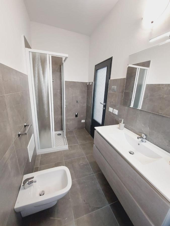 Dudi Jolie Maison - Jacuzzi Lezzeno Exterior foto