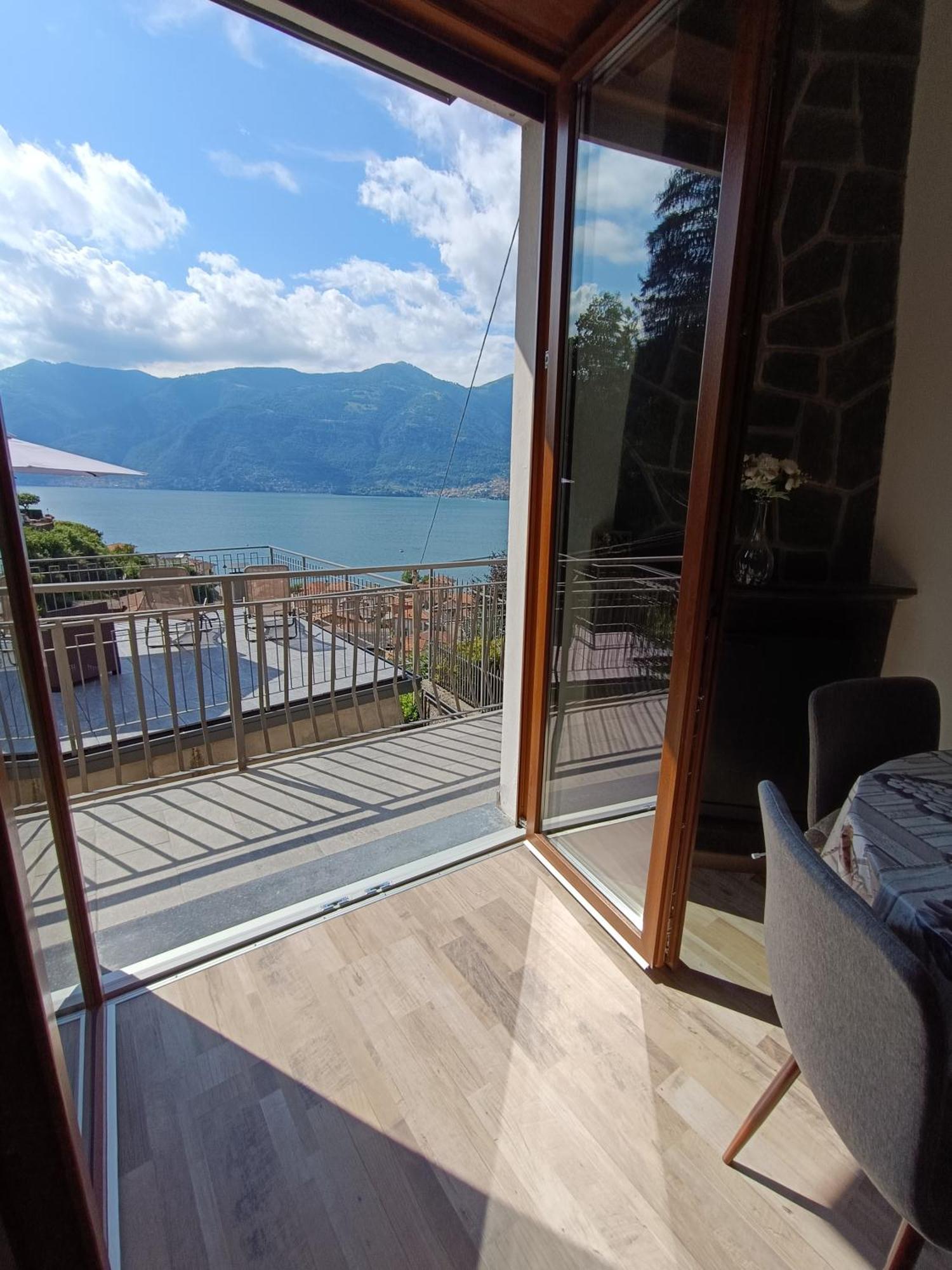 Dudi Jolie Maison - Jacuzzi Lezzeno Exterior foto